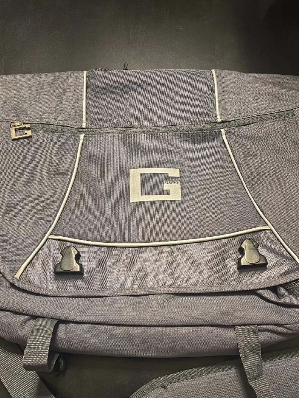 Guess spacious gray